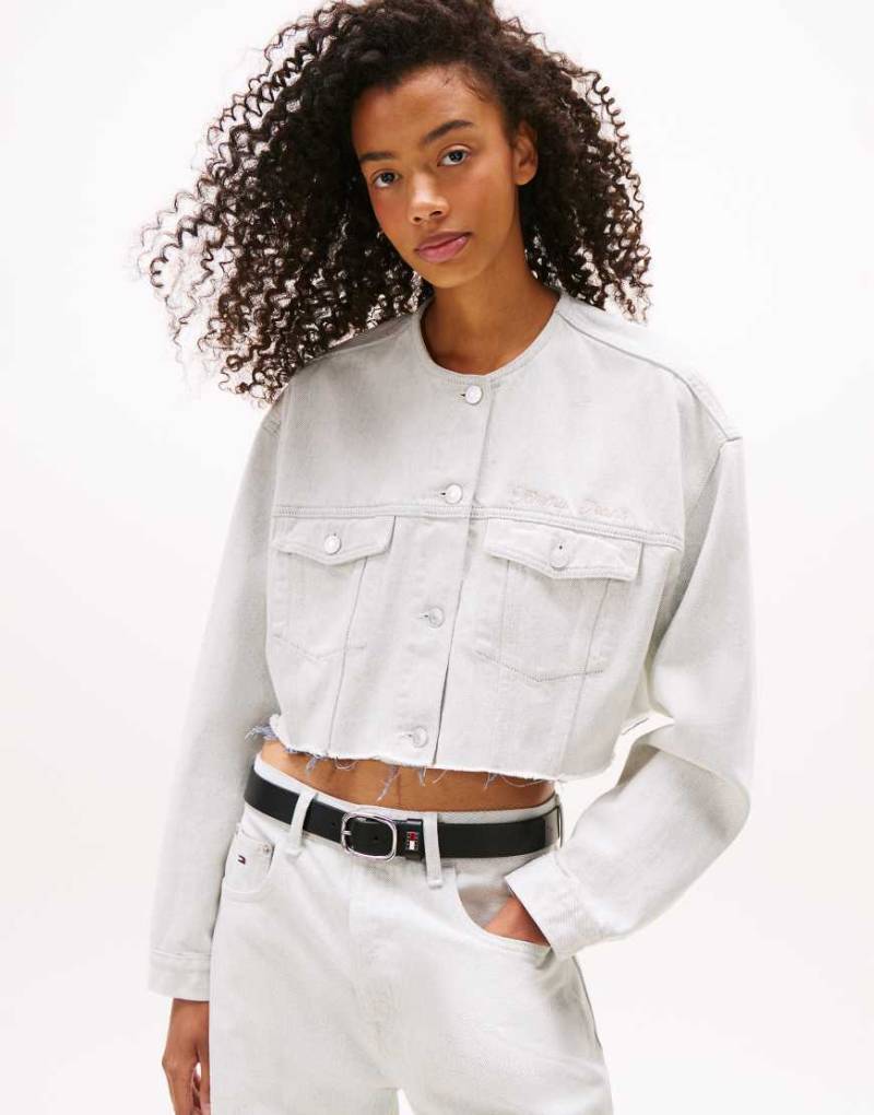 Tommy Jeans - Cropped Jeansjacke in verwaschenem Hellblau von Tommy Jeans