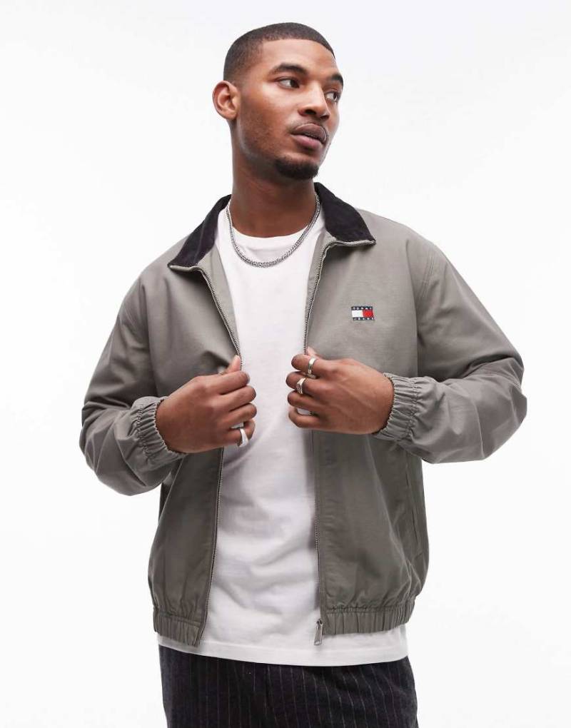 Tommy Jeans - Essential - Jacke in Grau-Grün von Tommy Jeans