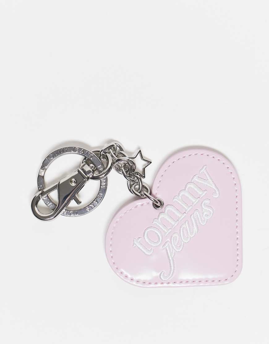Tommy Jeans - Herzförmiger Taschenanhänger in Rosa von Tommy Jeans