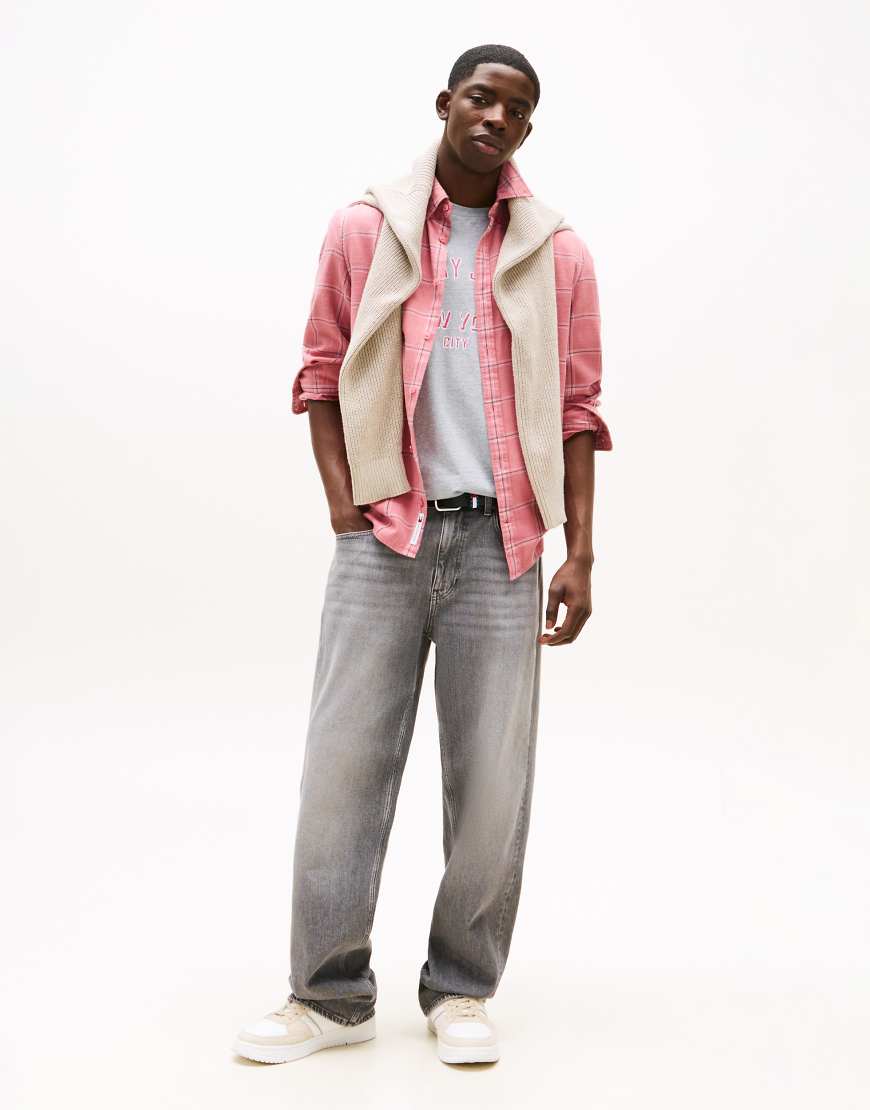 Tommy Jeans - Jamie - Relaxed Fit Straight Jeans in grauer Waschung von Tommy Jeans