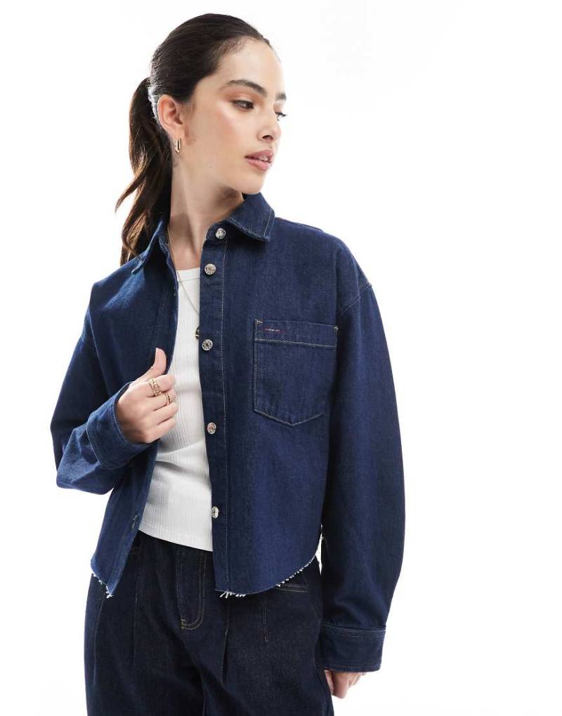 Tommy Jeans - Jeans-Hemdjacke in Dunkelblau von Tommy Jeans
