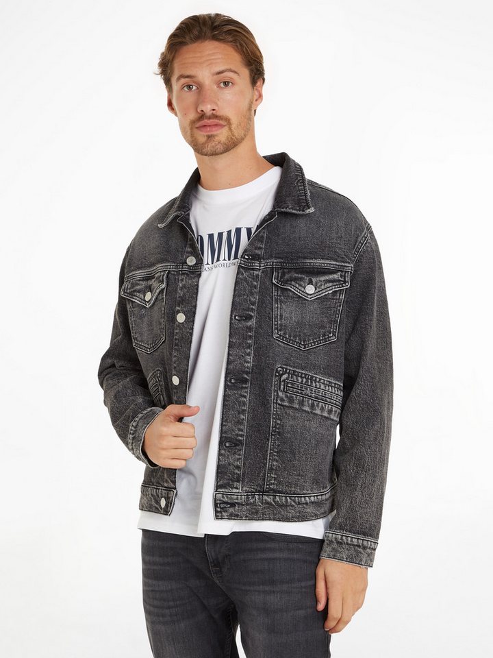 Tommy Jeans Jeansjacke ISAAC DENIM TRUCKER CH6187 mit Logoprägung von Tommy Jeans