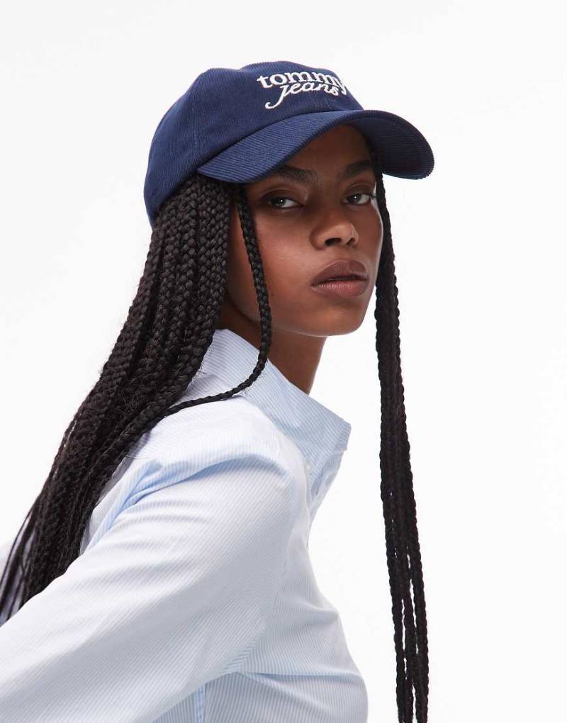 Tommy Jeans - Kappe in Marineblau mit Logo-Schriftzug von Tommy Jeans