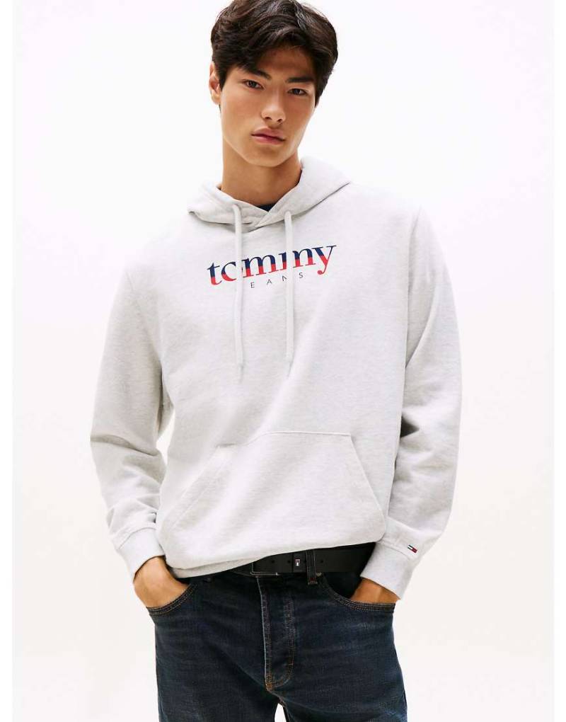 Tommy Jeans - Kapuzenpullover in Hellgrau mit Logo und Kordelzug von Tommy Jeans