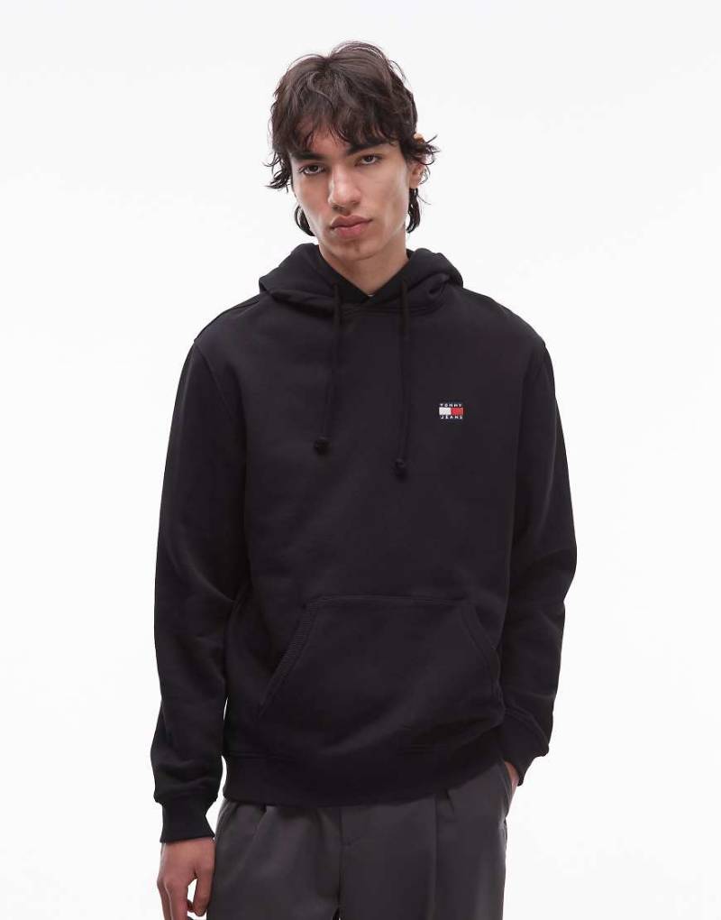 Tommy Jeans - Kapuzenpullover mit Aufnäher in Schwarz von Tommy Jeans