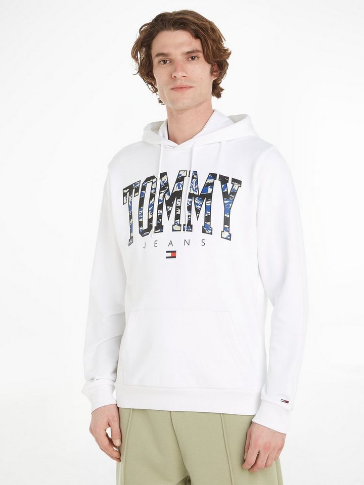 Tommy Jeans Kapuzensweatshirt TJM REG CAMO NEW VRSTY HOODIE von Tommy Jeans