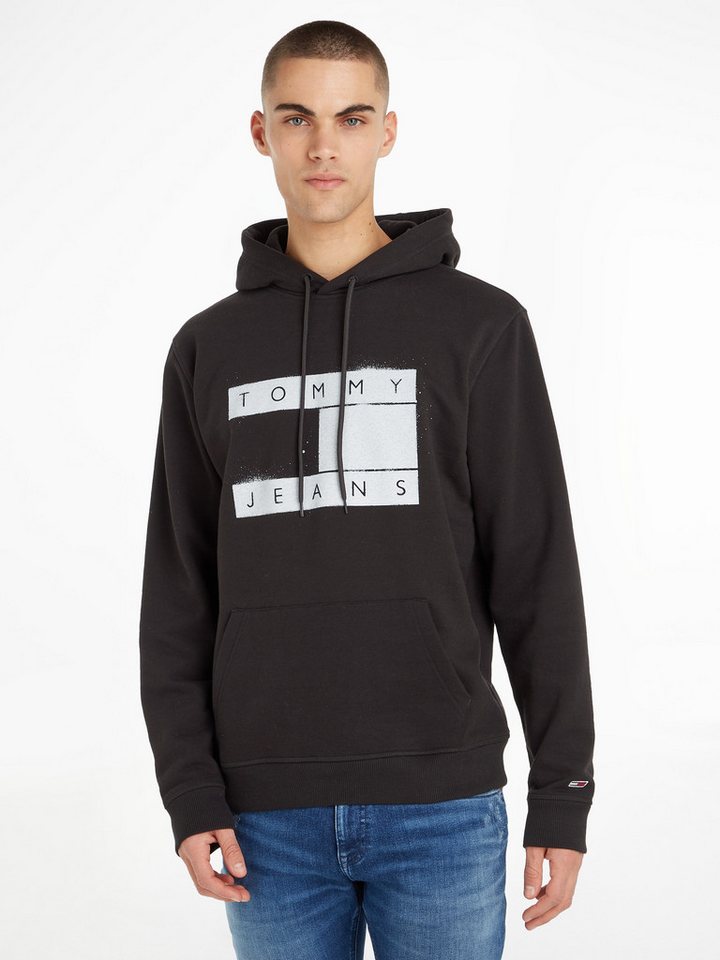 Tommy Jeans Kapuzensweatshirt TJM REG FLAG SPRAY HOODIE von Tommy Jeans