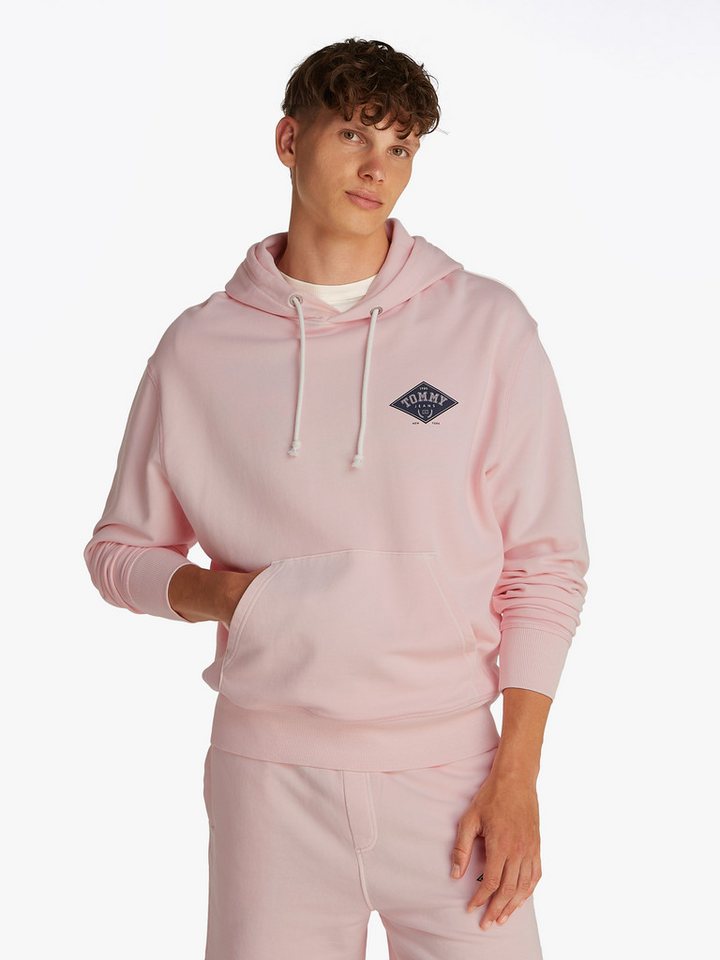 Tommy Jeans Kapuzensweatshirt TJM RLX VARSITY GRAPHICS HOODIE mit großem Rückenprint von Tommy Jeans