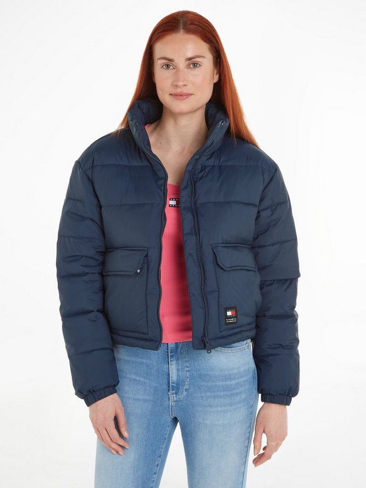 Tommy Jeans Kurzmantel TJW BACK LOGO PUFFER mit Logopatch von Tommy Jeans