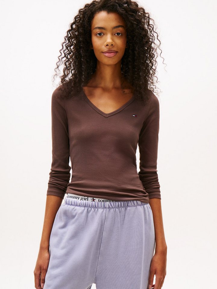 Tommy Jeans Langarmshirt TJW SLIM ESSENTIAL RIB V LS mit Logostickerei von Tommy Jeans