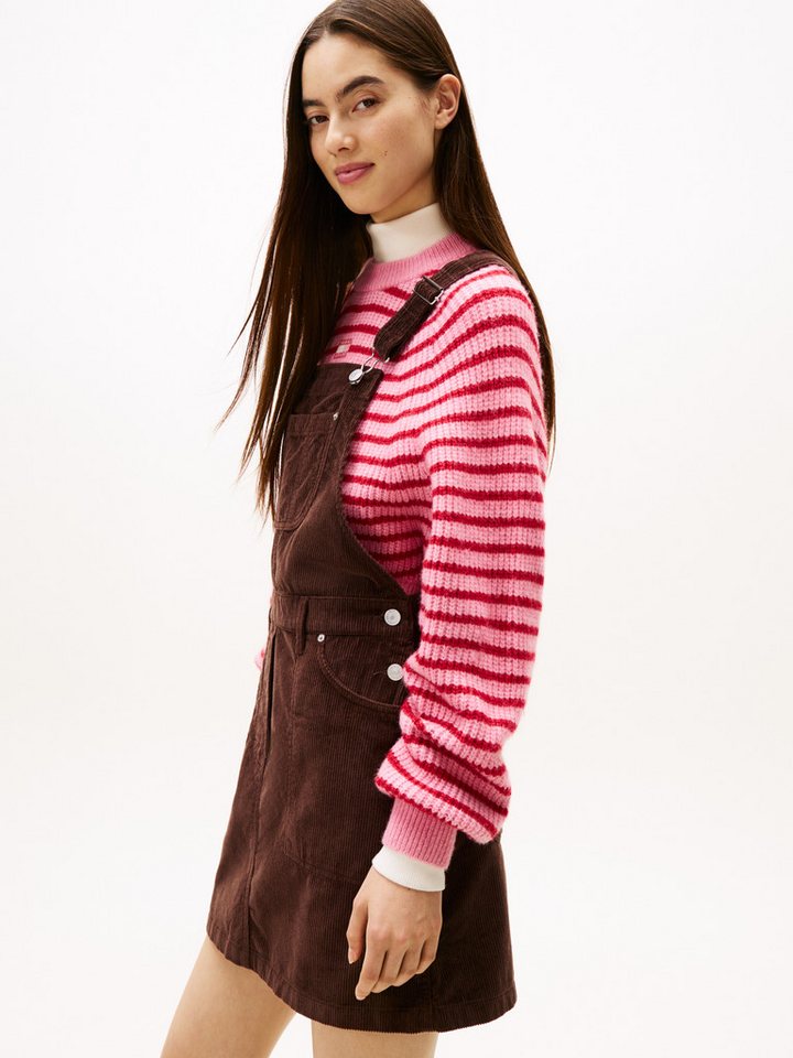 Tommy Jeans Latzkleid TJW SCRIPT CORD DUNGAREES DRESS aus angenehmer Cord Qualität von Tommy Jeans