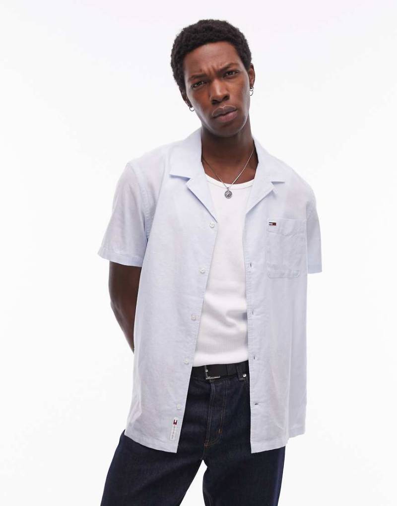 Tommy Jeans - Leinenhemd in Hellblau mit Knopfleiste von Tommy Jeans