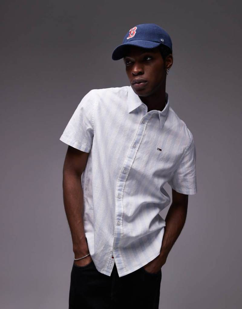 Tommy Jeans - Leinenhemd mit hellblauen und weißen Streifen von Tommy Jeans