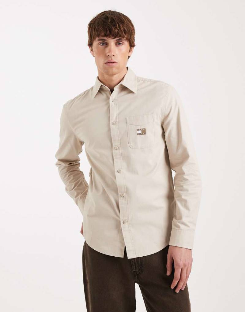Tommy Jeans - Locker geschnittenes Hemd in verwaschenem Sand-Neutral von Tommy Jeans