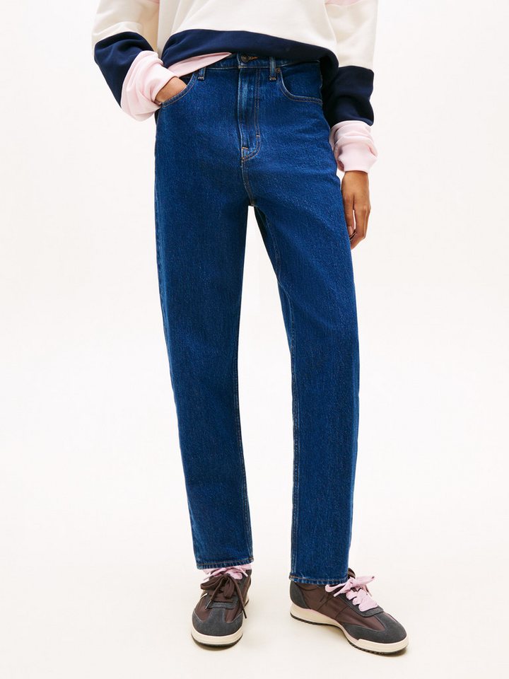 Tommy Jeans Mom-Jeans MOM JEAN UH TPR mit Logo-Stickereien, in knöchelfreier Länge von Tommy Jeans