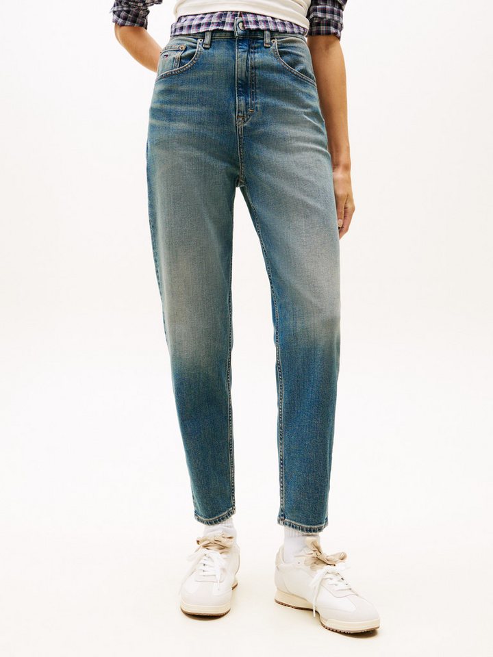Tommy Jeans Mom-Jeans MOM JEAN UH TPR mit Logo-Stickereien, in knöchelfreier Länge von Tommy Jeans