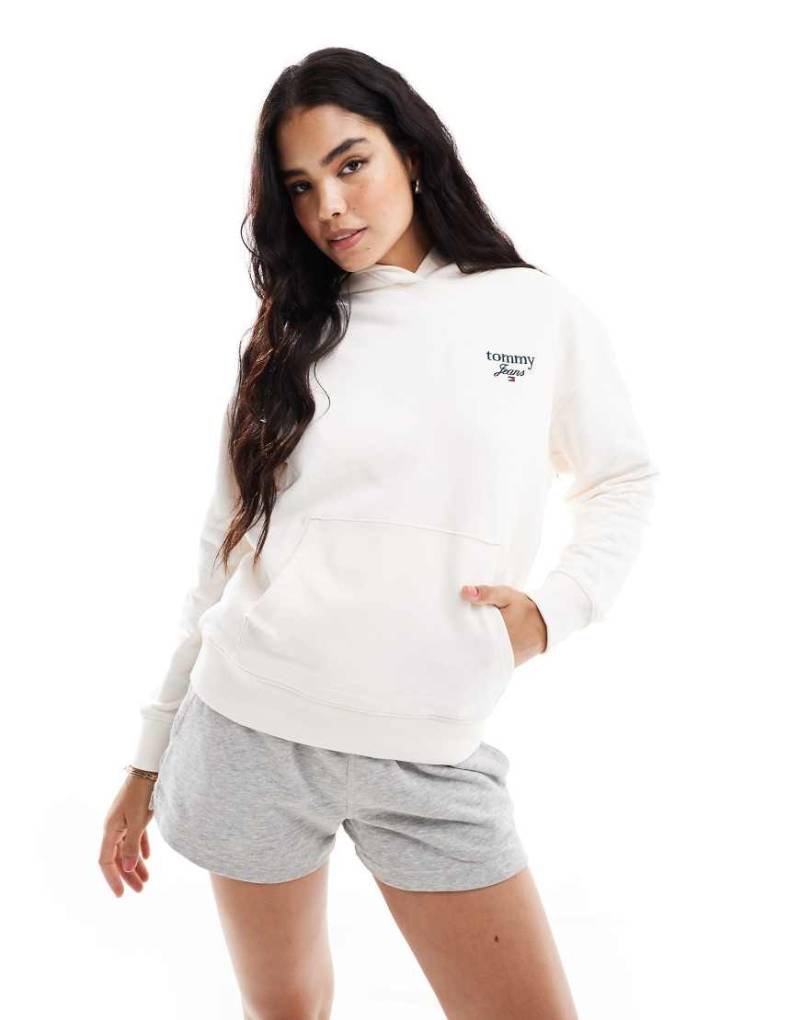 Tommy Jeans - Oversize-Kapuzenpullover in gebrochenem Weiß mit Rückenprint von Tommy Jeans