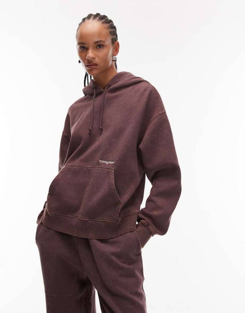 Tommy Jeans - Oversize-Kapuzenpullover in verwaschenem Braun-Brown von Tommy Jeans