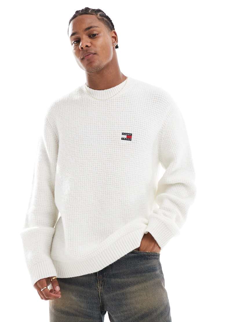 Tommy Jeans - Pullover in gebrochenem Weiß mit Waffelstruktur von Tommy Jeans