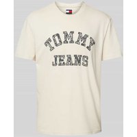 Tommy Jeans Regular Fit T-Shirt aus reiner Baumwolle mit gemustertem Label Print in Beige, Größe XXL Tommy Jeans Regular Fit T-Shirt aus reiner Baumwolle mit gemustertem Label Print in Beige, Größe XXL von Tommy Jeans