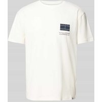 Tommy Jeans Regular Fit T-Shirt mit Label-Print in Offwhite, Größe L von Tommy Jeans