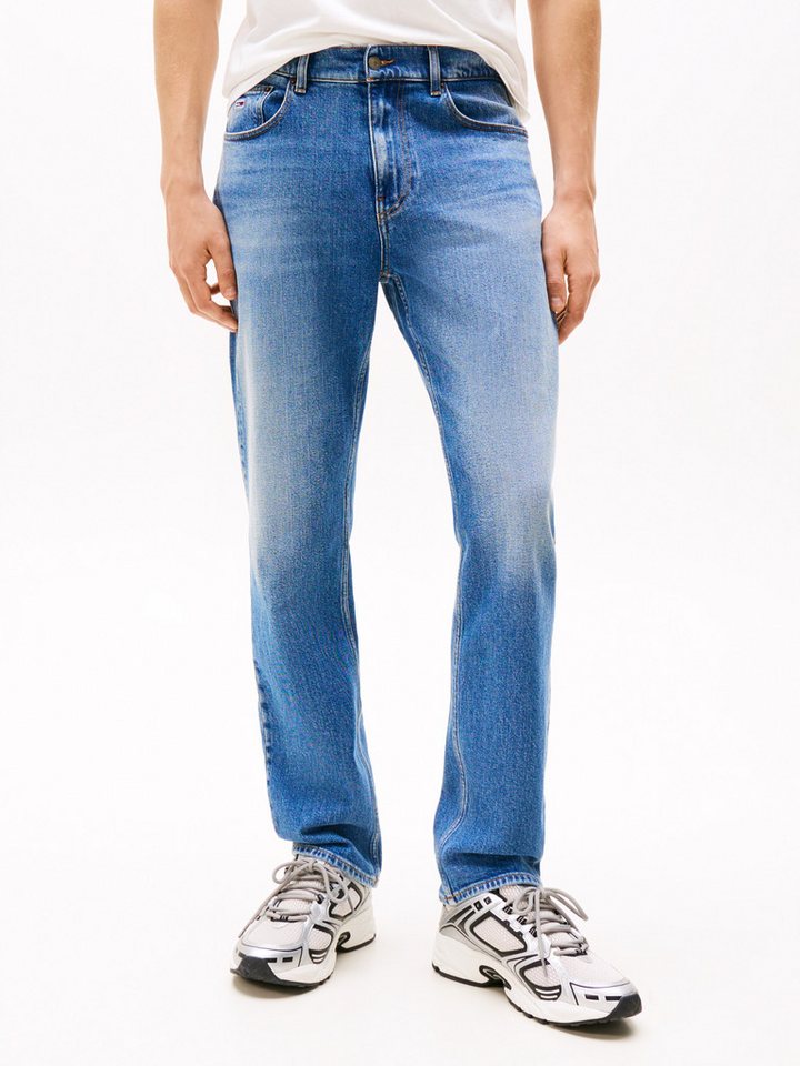 Tommy Jeans Slim-fit-Jeans Ryan Regular Slim Straight Slim‑Straight‑Jeans aus hochwertigem Denim regulärer Leibhöhe Tommy Jeans Slim-fit-Jeans Ryan Regular Slim Straight Slim‑Straight‑Jeans aus hochwertigem Denim regulärer Leibhöhe von Tommy Jeans