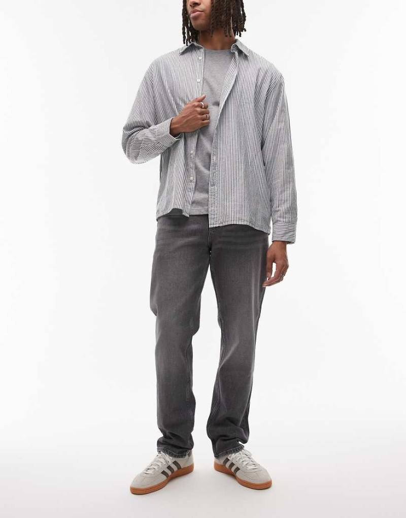 Tommy Jeans - Ryan - Schmal geschnittene Straight Jeans in Grau von Tommy Jeans