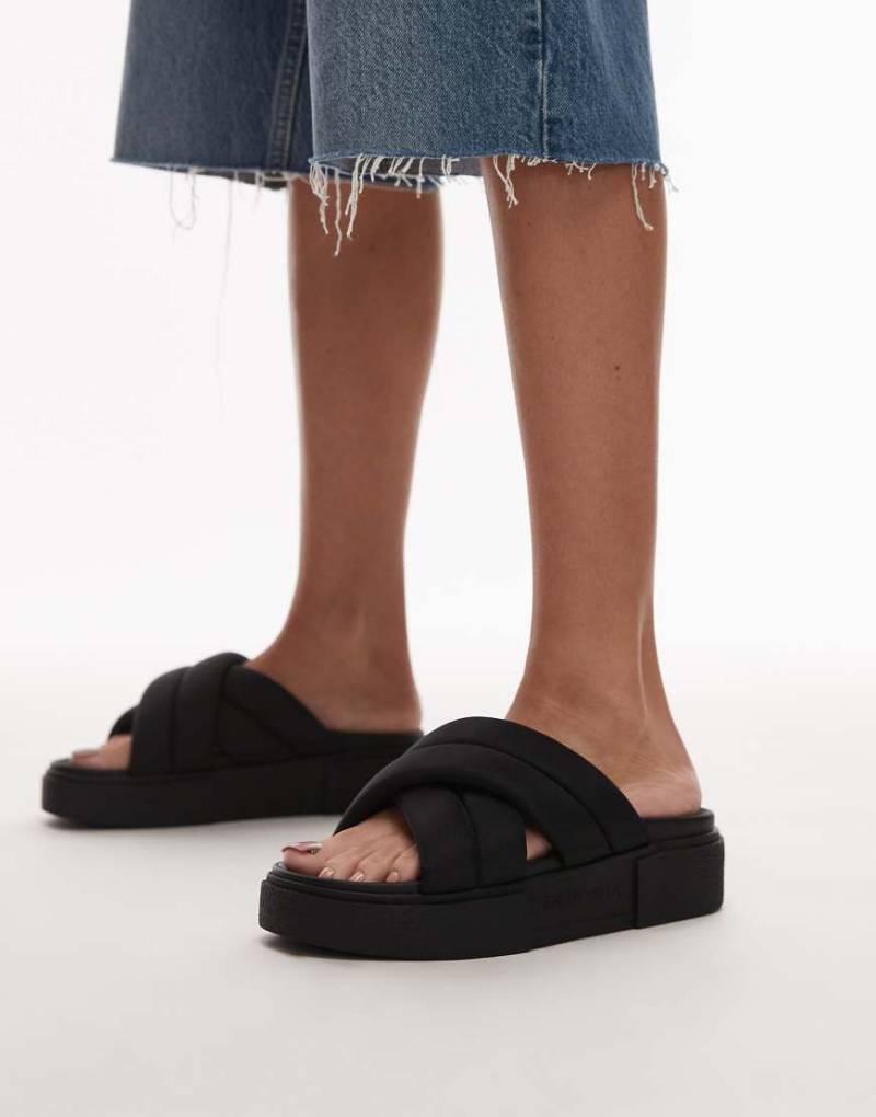 Tommy Jeans - Sandalen in Schwarz mit flacher Plateausohle von Tommy Jeans