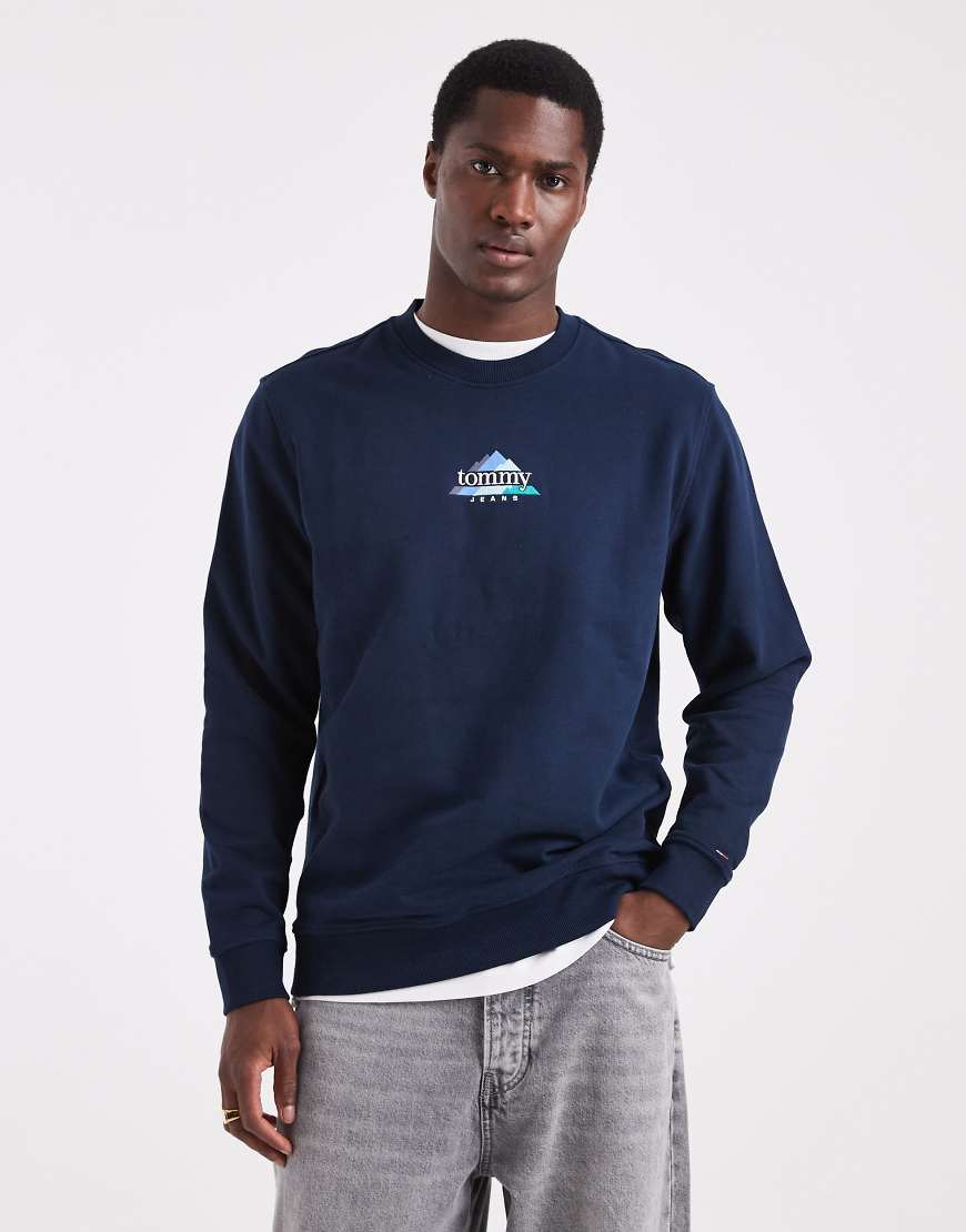 Tommy Jeans - Sweatshirt in Marineblau mit mittigem Outdoor-Logomotiv von Tommy Jeans