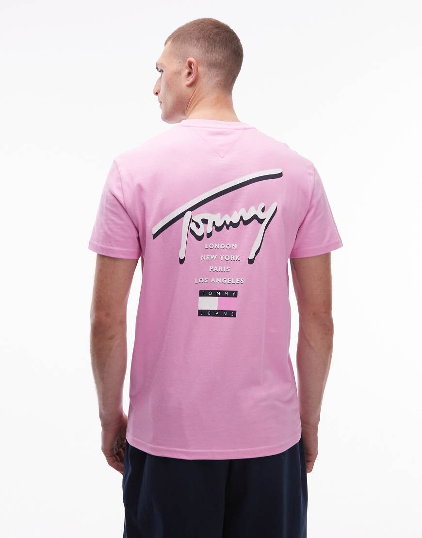 Tommy Jeans - T-Shirt in Rosa mit Schriftzug-Logoprint auf dem Rücken von Tommy Jeans