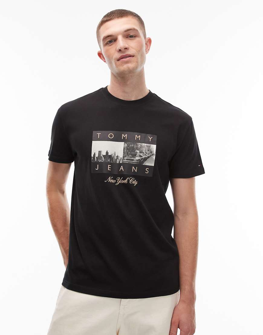Tommy Jeans - T-Shirt in Schwarz mit Foto-Flag von Tommy Jeans