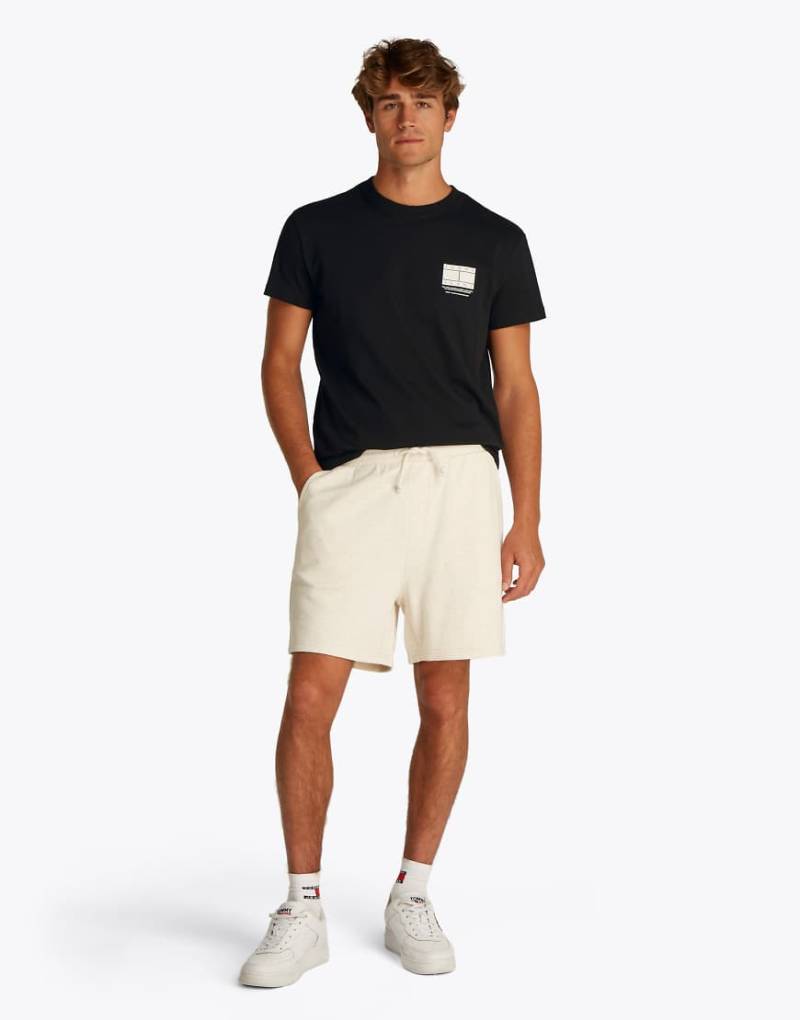 Tommy Jeans - T-Shirt in Schwarz mit Print von Tommy Jeans