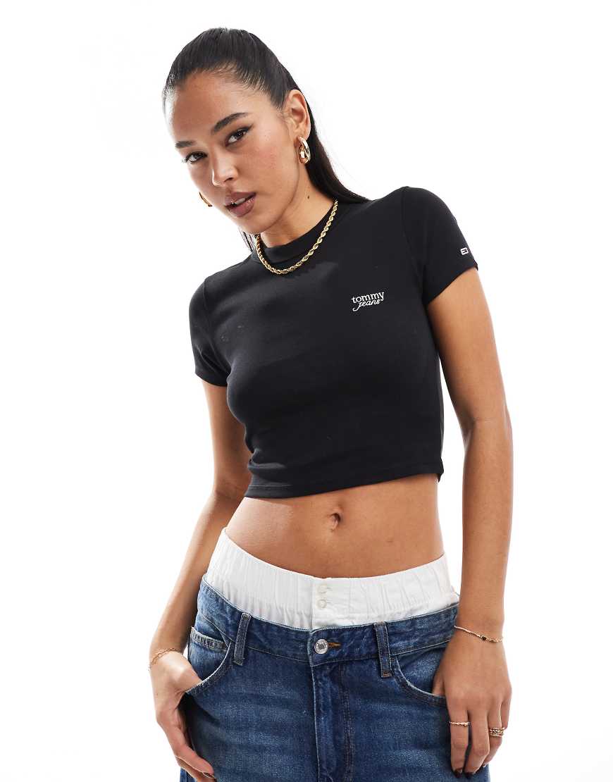 Tommy Jeans - T-Shirt in Schwarz mit Schriftzug und schmalem Schnitt von Tommy Jeans