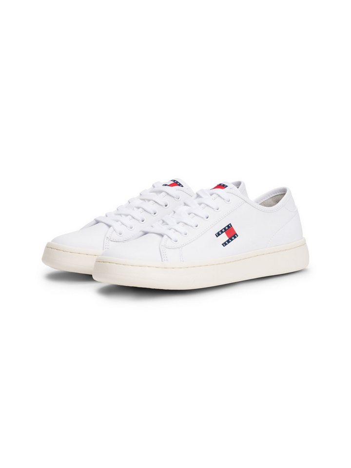 Tommy Jeans TJW LIGHTWEIGHT COURT SNEAKER Plateausneaker, Freizeitschuh, Halbschuh, Schnürschuh mit plakativer Logoflag von Tommy Jeans