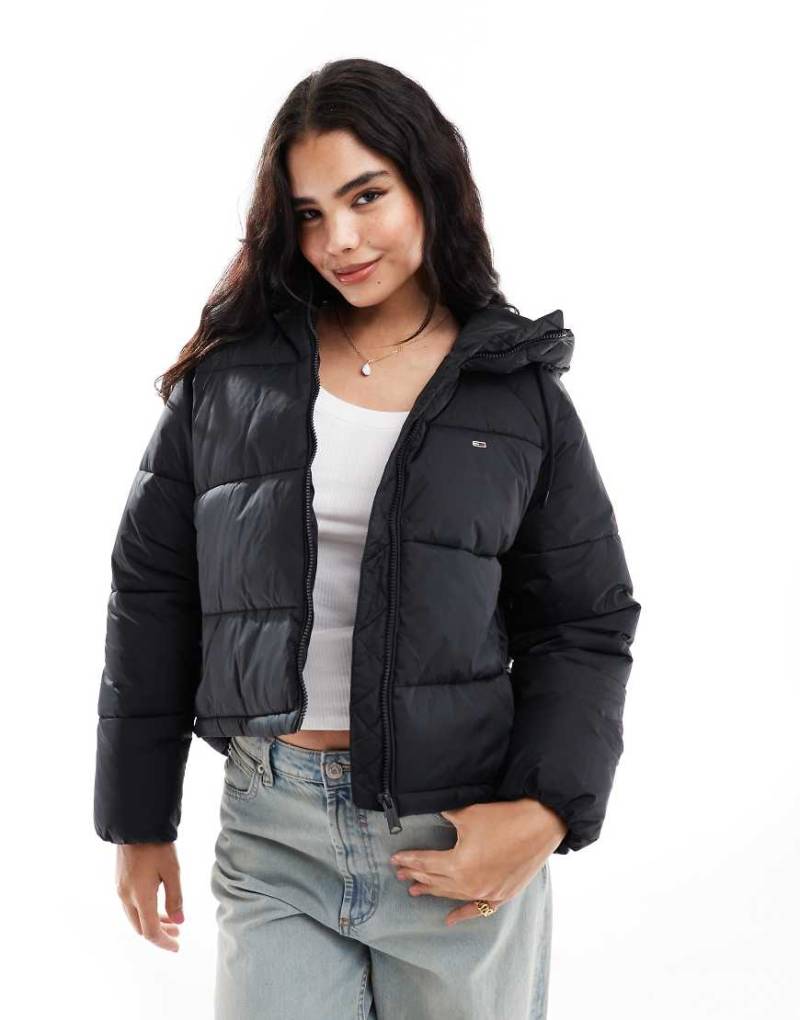 Tommy Jeans - Übergroße Pufferjacke in Schwarz von Tommy Jeans