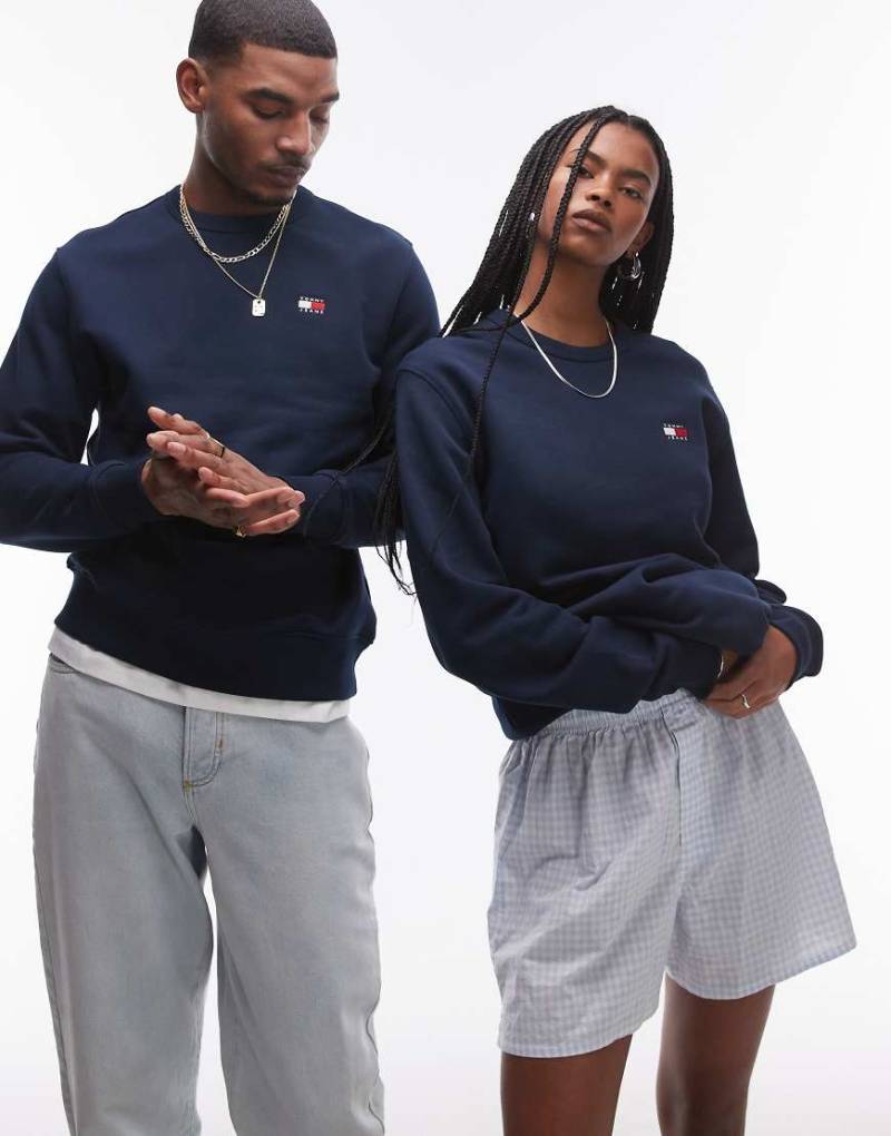 Tommy Jeans - Unisex-Sweatshirt in Marineblau mit Aufnäher von Tommy Jeans