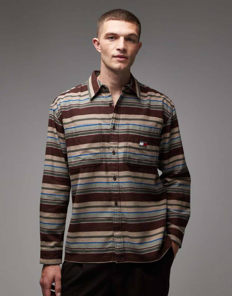 Tommy Jeans - Utility-Hemdjacke aus Flanell in gestreiftem Braun-Brown von Tommy Jeans