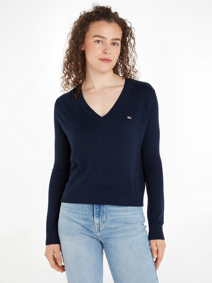 Tommy Jeans Strickpullover TJW ESSENTIAL VNECK SWEATER EXT mit Logostickerei von Tommy Jeans