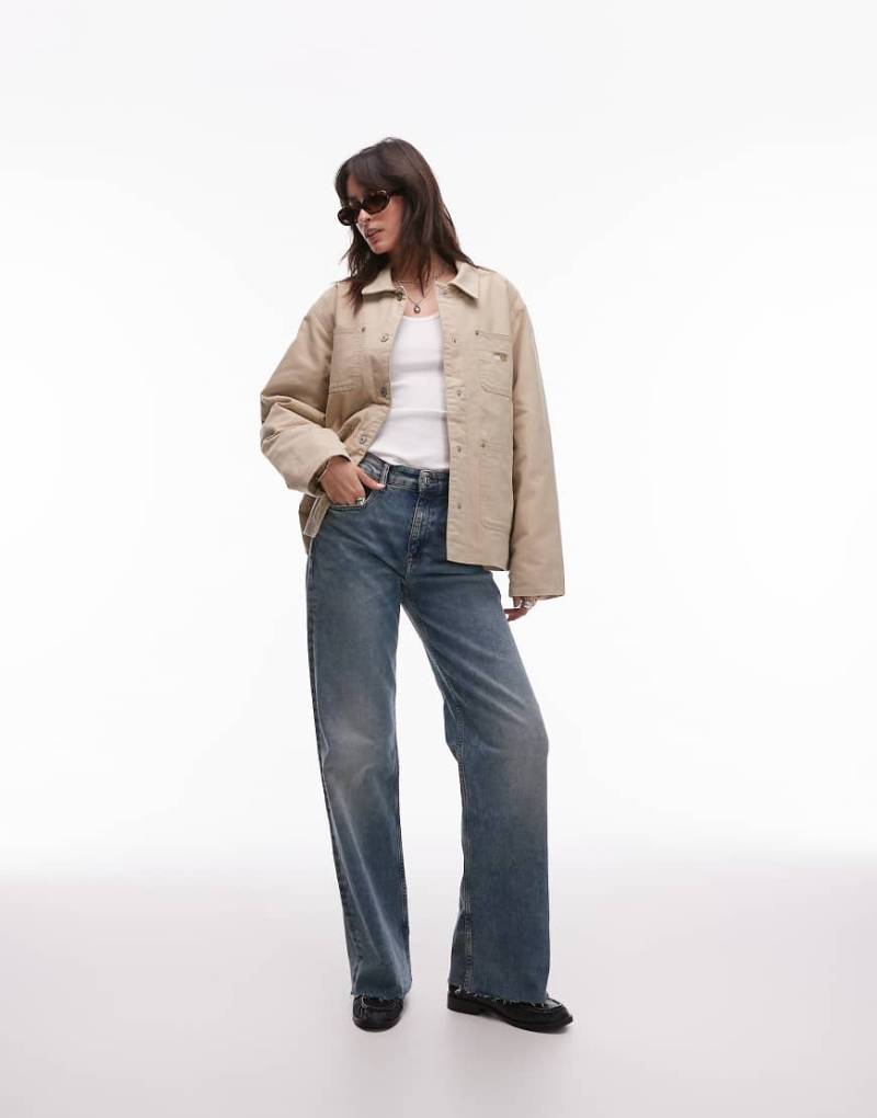 Tommy Jeans - Wattierte Chore-Jacke in Schwarz mit kastigem Schnitt und Tommy-Aufnäher-Braun von Tommy Jeans