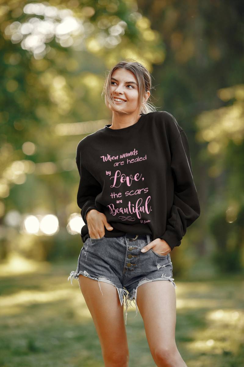 Wenn Wunden Durch Liebespullover Geheilt Werden, Sind Die Narben Wunderschöner Kapuzenpullover, Brustkrebs-Bewusstseinsshirt, Geschenke Für Frauen von TommysShirtCreations