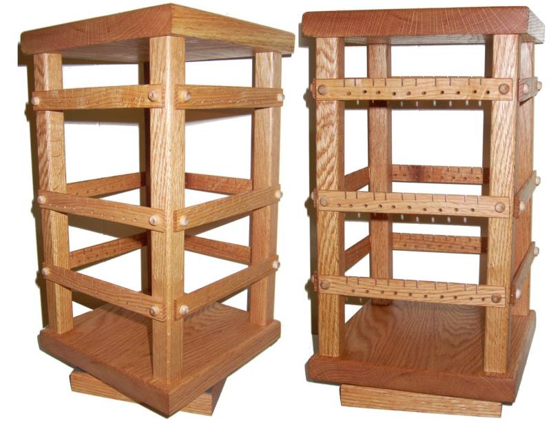 Rotierender Ohrring-Halter-ständer, Eiche, Holz, Schmuck-Display, 4-Seitig Drehbares Display Mit Drehbarer Basis. Fassungsvermögen 120 Paar. Ohrring von TomsEarringHolders