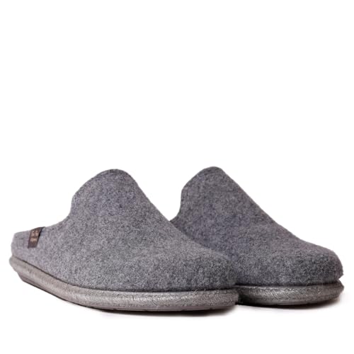 Herren-Hausschuhe aus Filz – TOMAS-RW Grau, 45 EU. Herren-Hausschuhe aus Filz – TOMAS-RW Grau, 45 EU. von Toni Pons