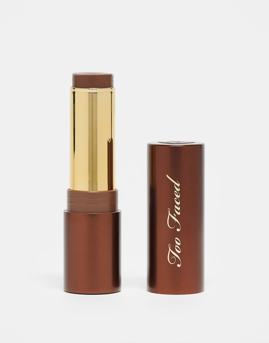 Too Faced - Chocolate Soleil Melting Bronzing & Sculpting Sticks - Bronzer- und Contouring-Stift - Chocolate Mocha-Neutral Too Faced - Chocolate Soleil Melting Bronzing & Sculpting Sticks - Bronzer- und Contouring-Stift - Chocolate Mocha-Neutral von Too Faced Cosmetics