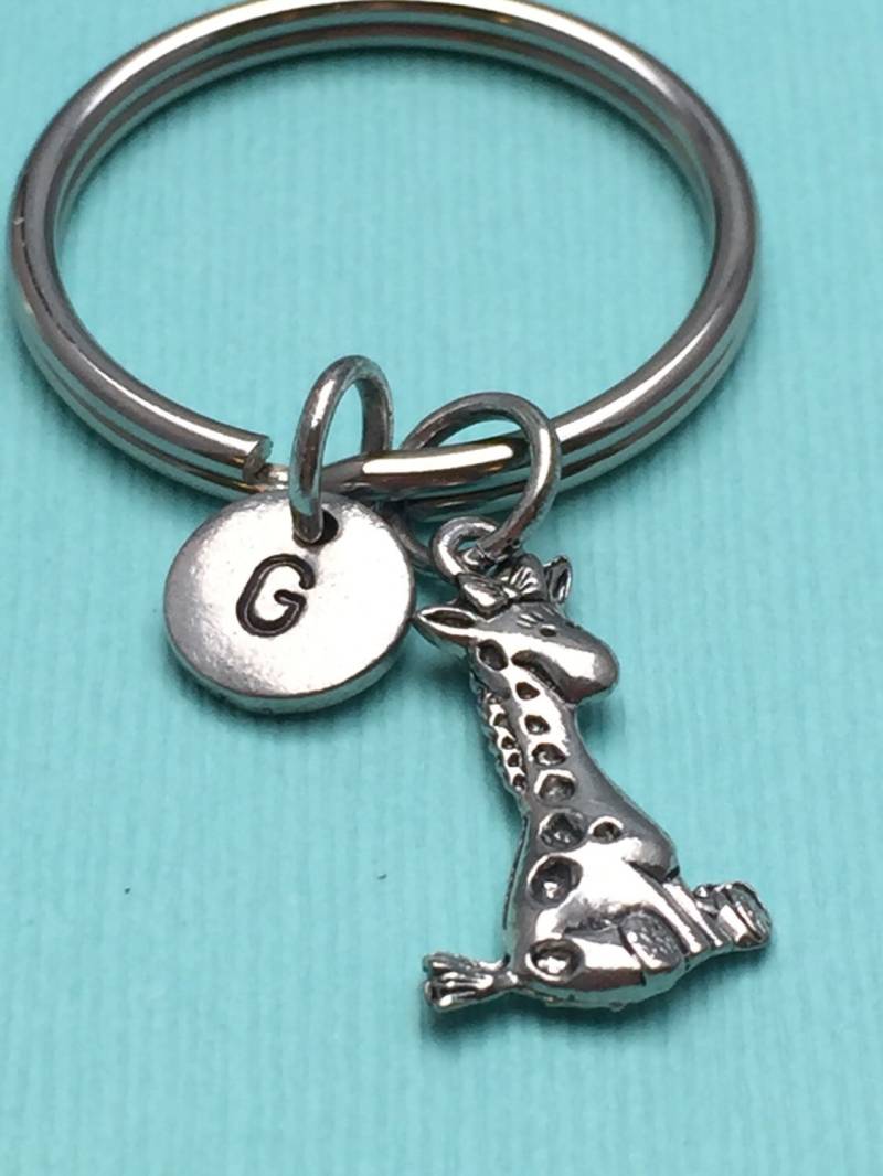 Baby Giraffe Schlüsselbund, Tier Keychain, Charm, Personalisierte Schlüsselanhänger, Anfängliche Keychain von Toodaughters