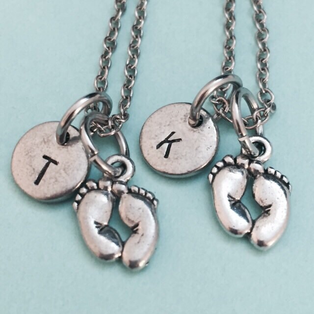 Beste Freund Halskette, Baby Füße Mutter Schmuck, Bff Freundschaft Ursprünglichen Charme, Monogramm, Zu Personalisieren von Toodaughters