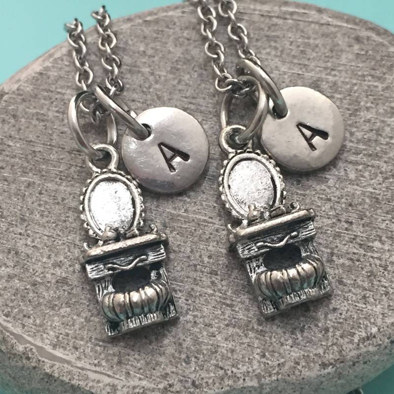 Beste Freund Halskette, Eitelkeit, Make-Up Eitelkeit Kette, Bff Schwester, Freundschaft Schmuck, Personalisierte, Initiale, Monogramm von Toodaughters