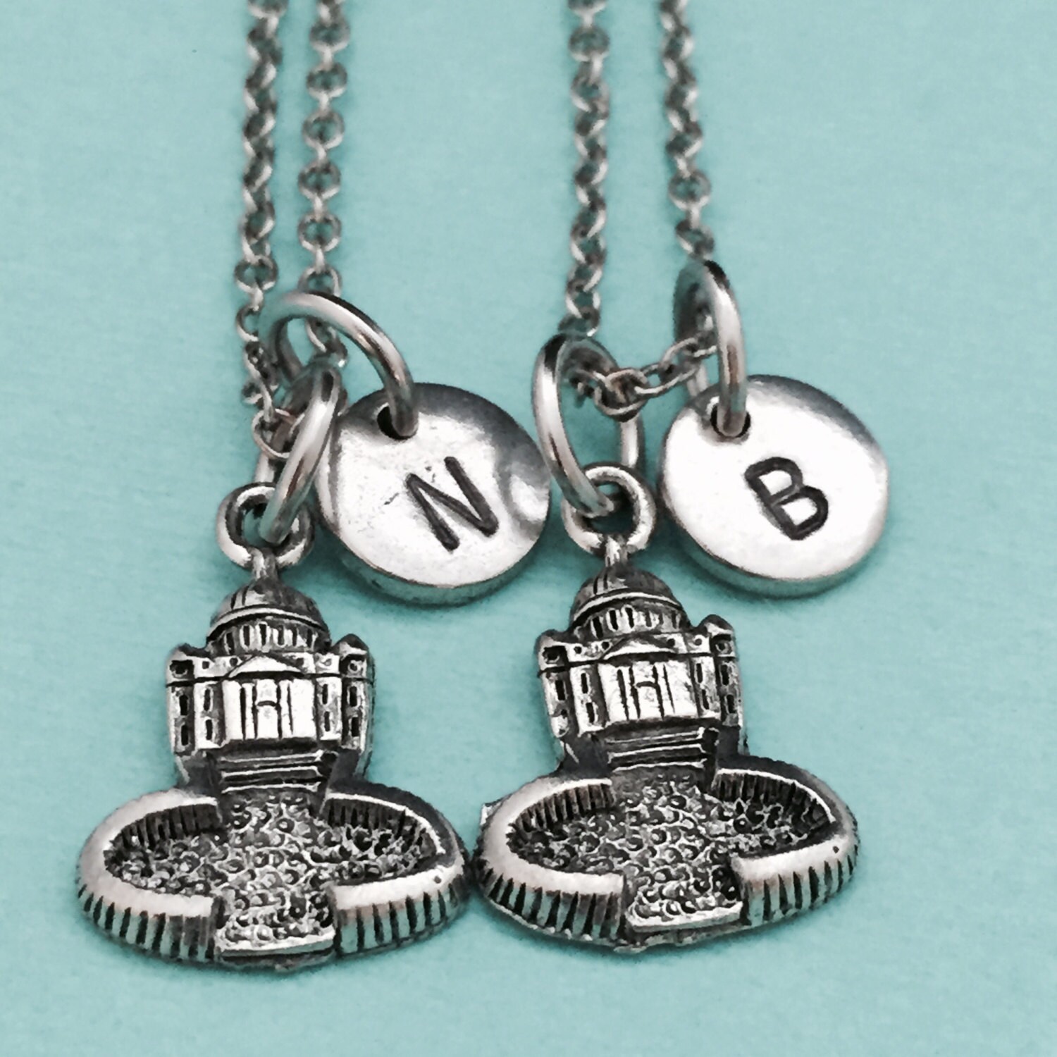 Beste Freund Halskette, Vatikan Halskette Gebäude, Bff Schwester, Freundschaft Schmuck, Personalisierte, Initial, Monogramm von Toodaughters