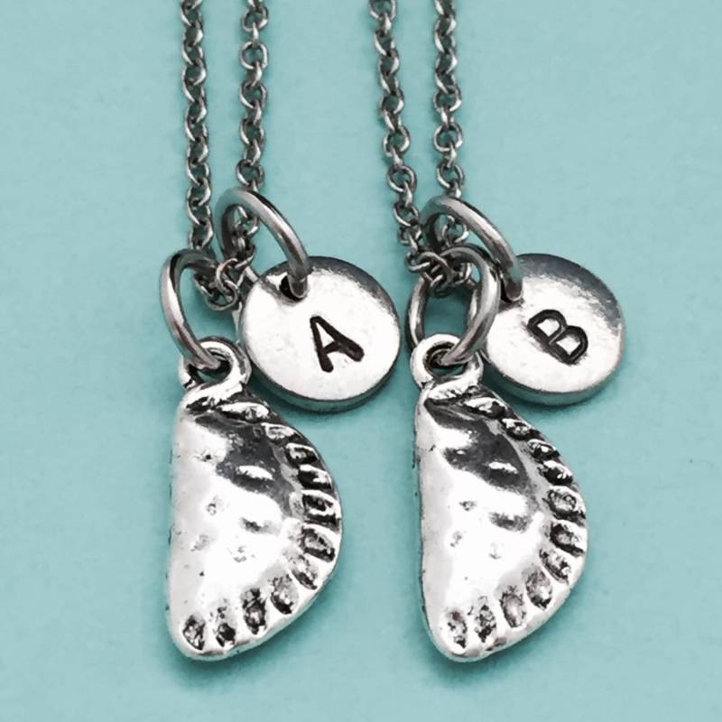 Besten Freund Halskette, Apfelkuchen Halskette Essen, Bff Schwester, Freundschaft Schmuck, Personalisierte Initial, Monogramm von Toodaughters