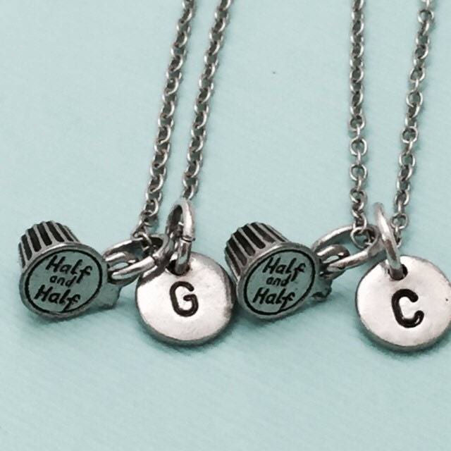 Besten Freund Halskette, Halb Und Essen Collier, Bff Schwester, Friendshio Schmuck, Personalisierte, Initial, Monogramm von Toodaughters
