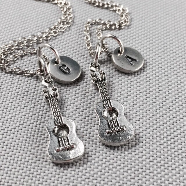 Bester Freund Collier, Gitarre Halskette, Halskette Musik, Charm, Bff Initial, Freundschaft Zu Personalisieren von Toodaughters
